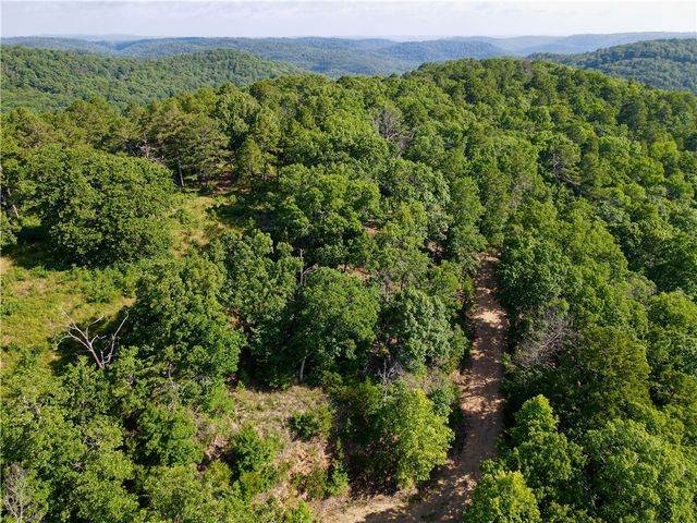 500 County Road 241, Eureka Springs, AR 72632