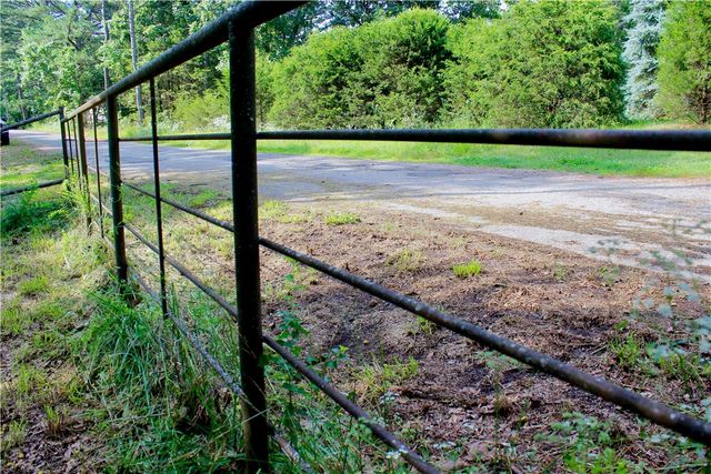 500 County Road 241, Eureka Springs, AR 72632