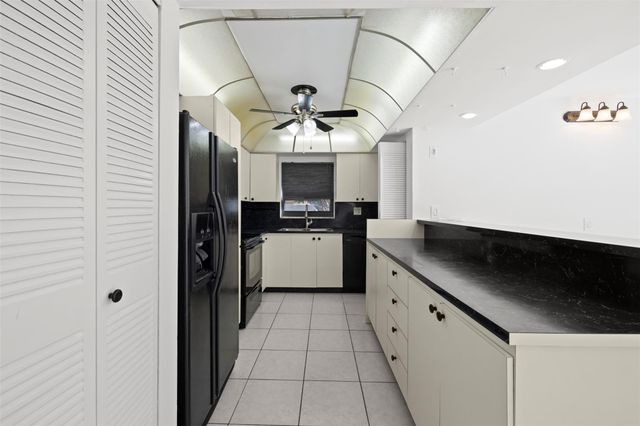 7734 Balboa Street 7734, Sunrise, FL 33351