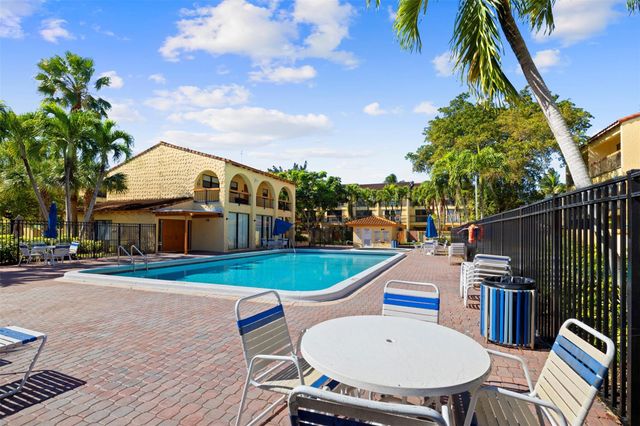 7734 Balboa Street 7734, Sunrise, FL 33351