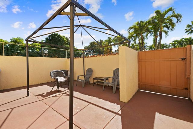 7734 Balboa Street 7734, Sunrise, FL 33351