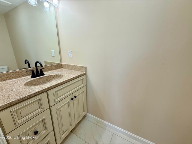 421 Susannah Ave, Bardstown, KY 40004