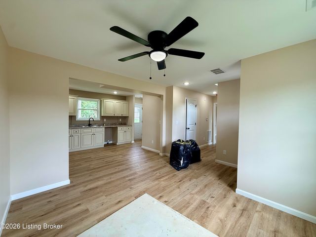 421 Susannah Ave, Bardstown, KY 40004