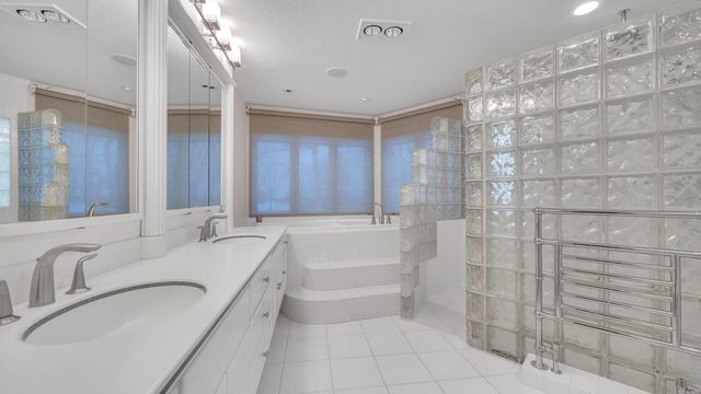 58 Oakridge COURT, Fond Du Lac, WI 54937