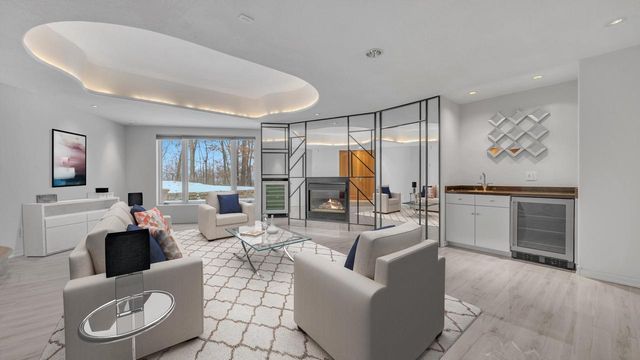 58 Oakridge COURT, Fond Du Lac, WI 54937