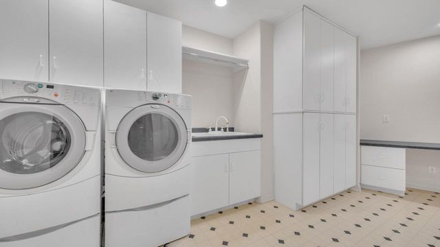 58 Oakridge COURT, Fond Du Lac, WI 54937