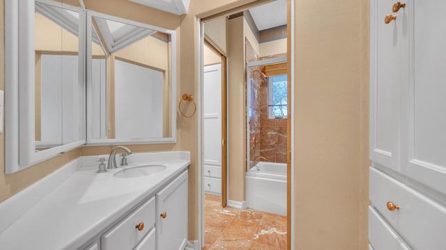 58 Oakridge COURT, Fond Du Lac, WI 54937