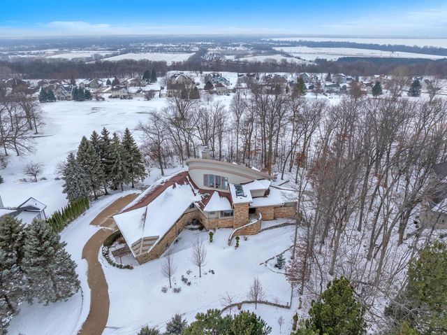 58 Oakridge COURT, Fond Du Lac, WI 54937