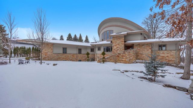 58 Oakridge COURT, Fond Du Lac, WI 54937