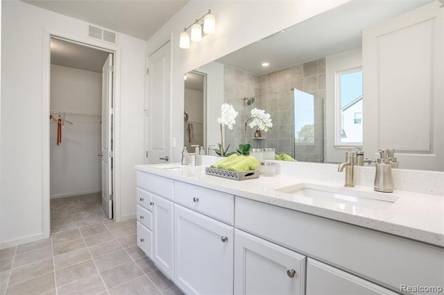 2352 Provencal Drive, Commerce Twp, MI 48382