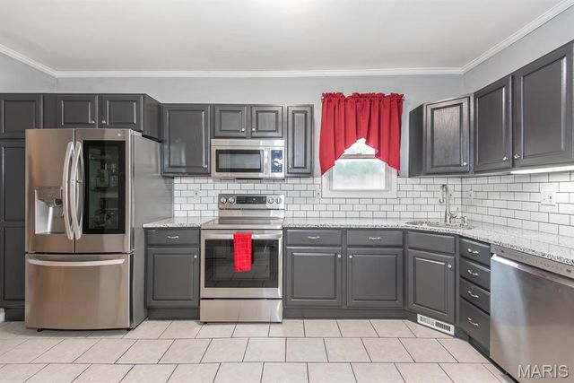 5387 Reber Place, St Louis, MO 63139