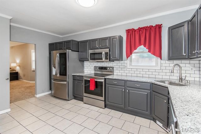 5387 Reber Place, St Louis, MO 63139