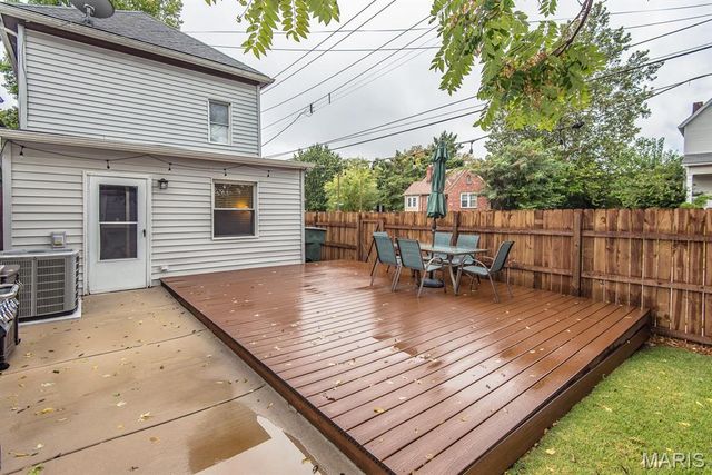 5387 Reber Place, St Louis, MO 63139