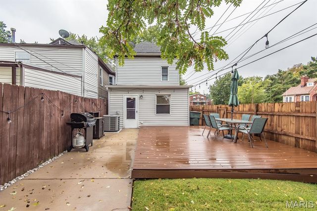 5387 Reber Place, St Louis, MO 63139
