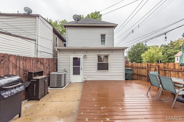 5387 Reber Place, St Louis, MO 63139