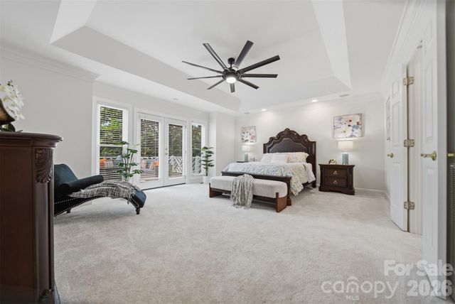 308 41st Avenue Place NW, Hickory, NC 28601