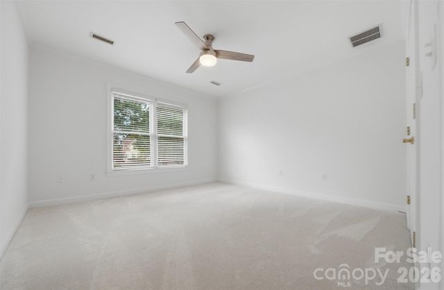 308 41st Avenue Place NW, Hickory, NC 28601
