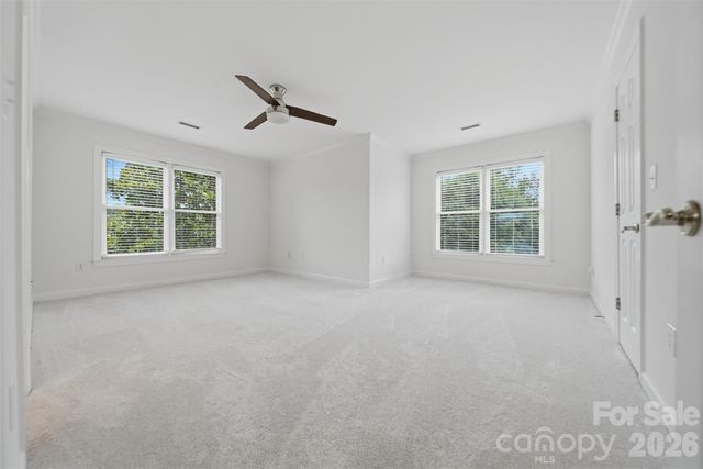 308 41st Avenue Place NW, Hickory, NC 28601