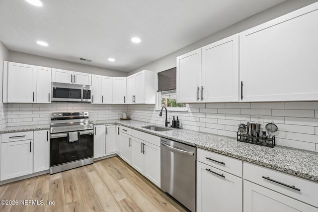 4229 HUNTINGTON FOREST Boulevard, Jacksonville, FL 32257