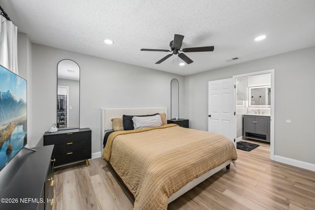 4229 HUNTINGTON FOREST Boulevard, Jacksonville, FL 32257