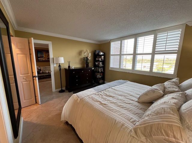 4550 NW 18th Avenue 506, Deerfield Beach, FL 33064