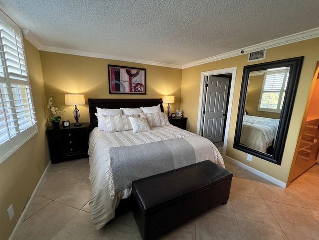 4550 NW 18th Avenue 506, Deerfield Beach, FL 33064