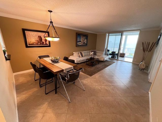 4550 NW 18th Avenue 506, Deerfield Beach, FL 33064