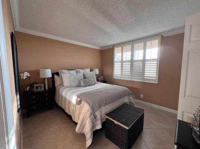 4550 NW 18th Avenue 506, Deerfield Beach, FL 33064