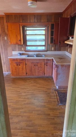 667 Kilborne Drive, Gastonia, NC 28052