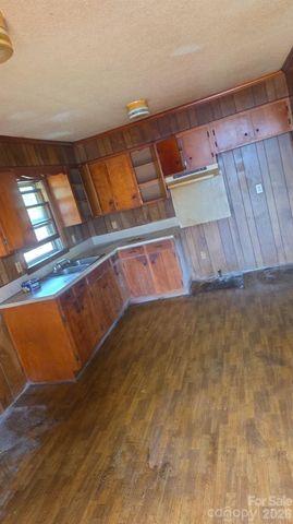 667 Kilborne Drive, Gastonia, NC 28052