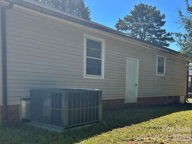 667 Kilborne Drive, Gastonia, NC 28052