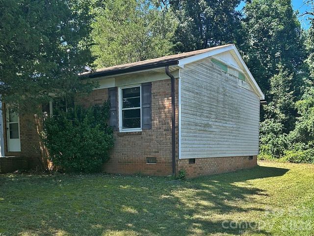 667 Kilborne Drive, Gastonia, NC 28052