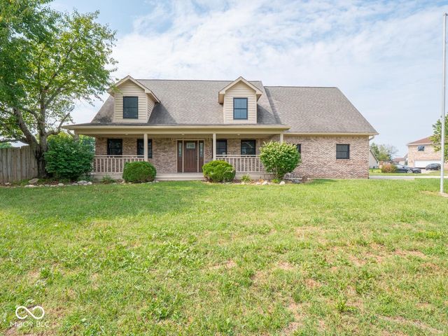 62 Eastview Drive, Bargersville, IN 46106
