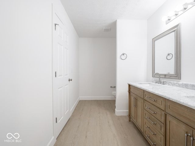 62 Eastview Drive, Bargersville, IN 46106