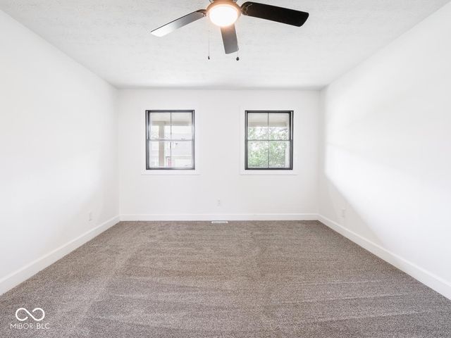 62 Eastview Drive, Bargersville, IN 46106