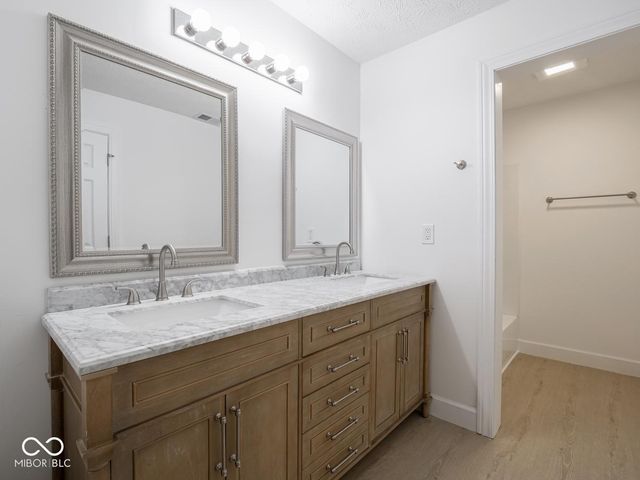 62 Eastview Drive, Bargersville, IN 46106