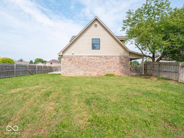 62 Eastview Drive, Bargersville, IN 46106