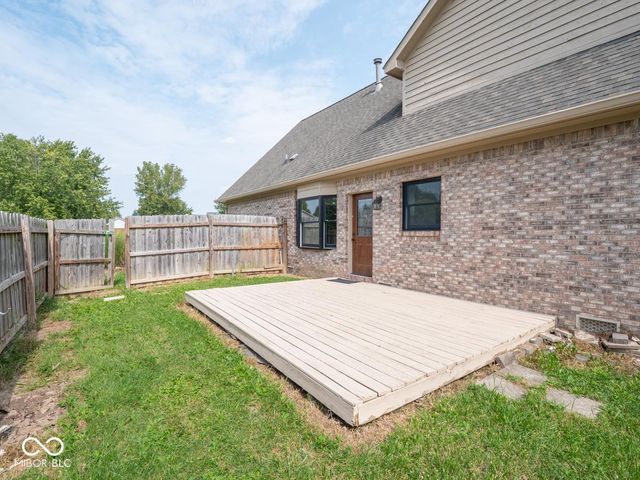 62 Eastview Drive, Bargersville, IN 46106