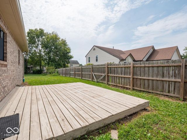 62 Eastview Drive, Bargersville, IN 46106