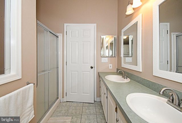 29 WILLIAMS WAY, Sellersville, PA 18960
