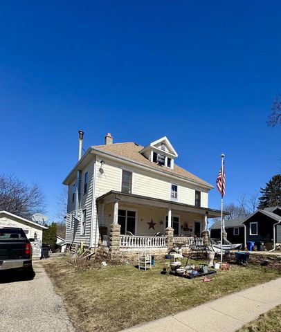 327 W Florence STREET, Cambria, WI 53923
