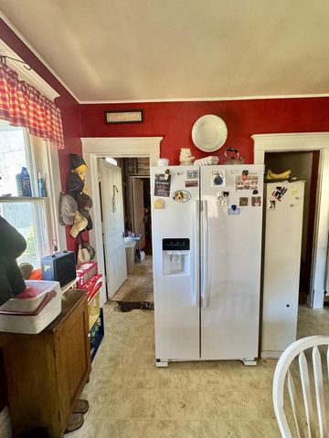 327 W Florence STREET, Cambria, WI 53923