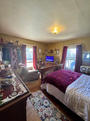 327 W Florence STREET, Cambria, WI 53923