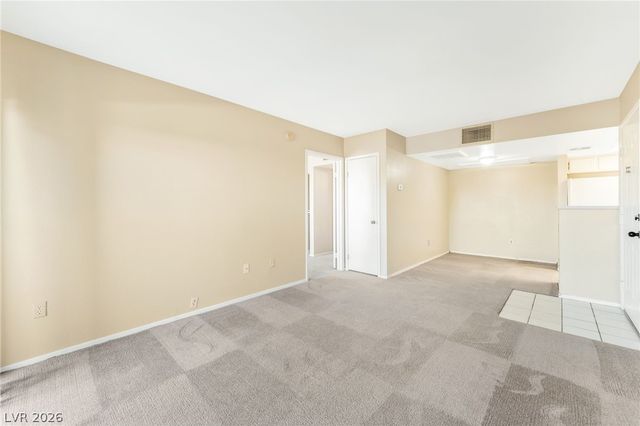 8070 RUSSEL Road 1054, Las Vegas, NV 89113