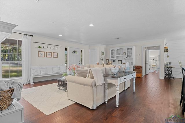 16691 S Lakeview Dr., Troup, TX 75789