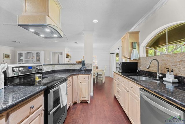 16691 S Lakeview Dr., Troup, TX 75789