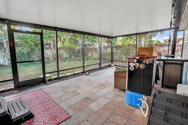 7800 11TH STREET N, St Petersburg, FL 33702