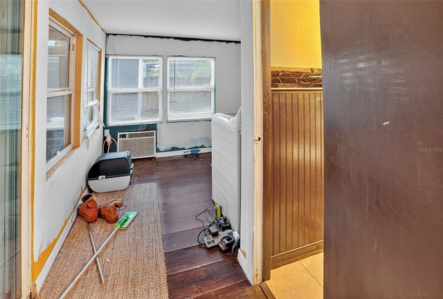 7800 11TH STREET N, St Petersburg, FL 33702