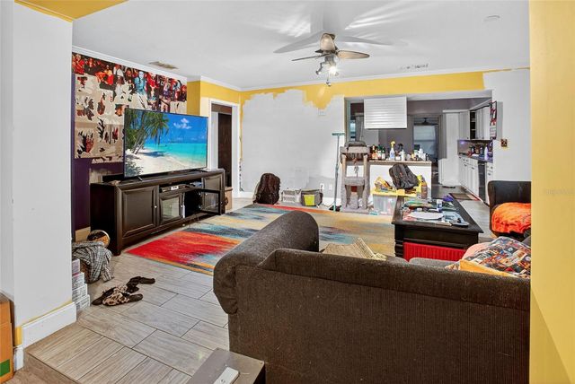 7800 11TH STREET N, St Petersburg, FL 33702