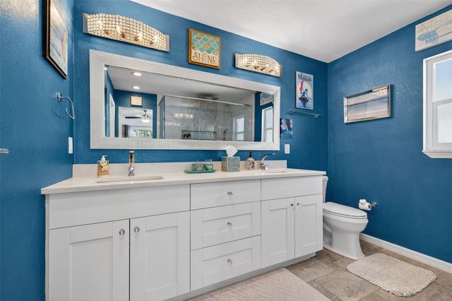 6548 19TH STREET N, St Petersburg, FL 33702